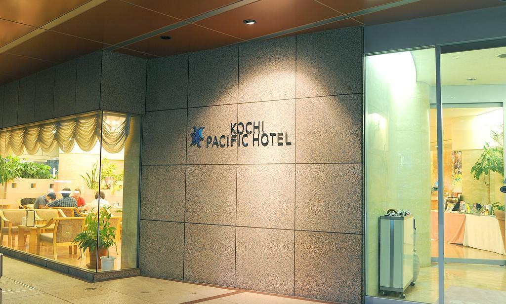 Kochi Pacific Hotel Esterno foto